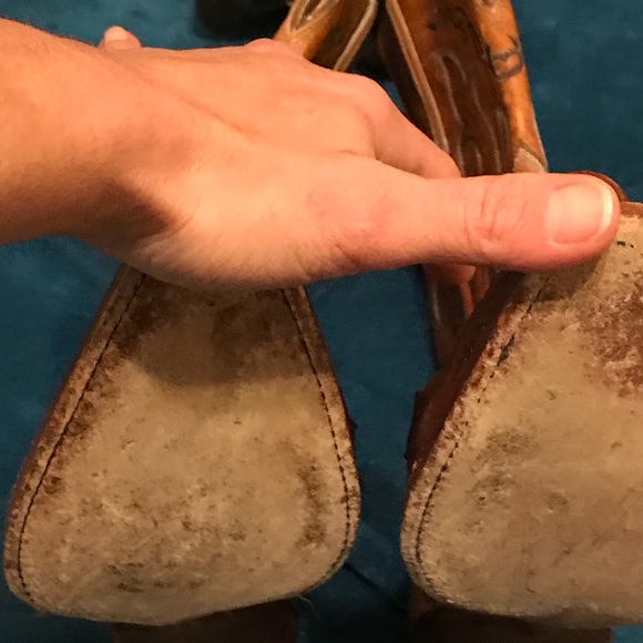 Tony Lama pointed toe boots size 8 1/2 B - Picture 6 of 6